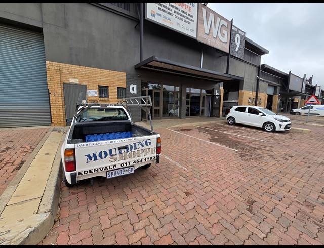 305M² WAREHOUSE TO LET IN MEADOWDALE
